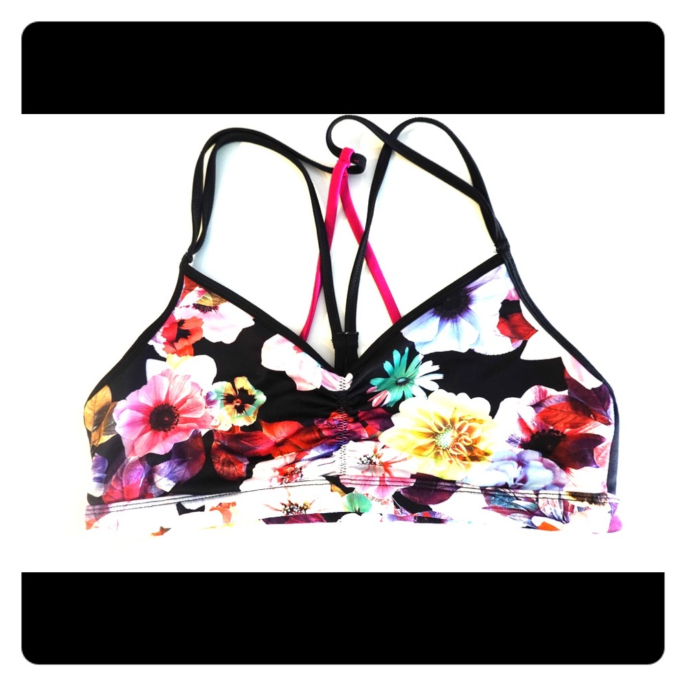 Light Support Strappy Sports Bra